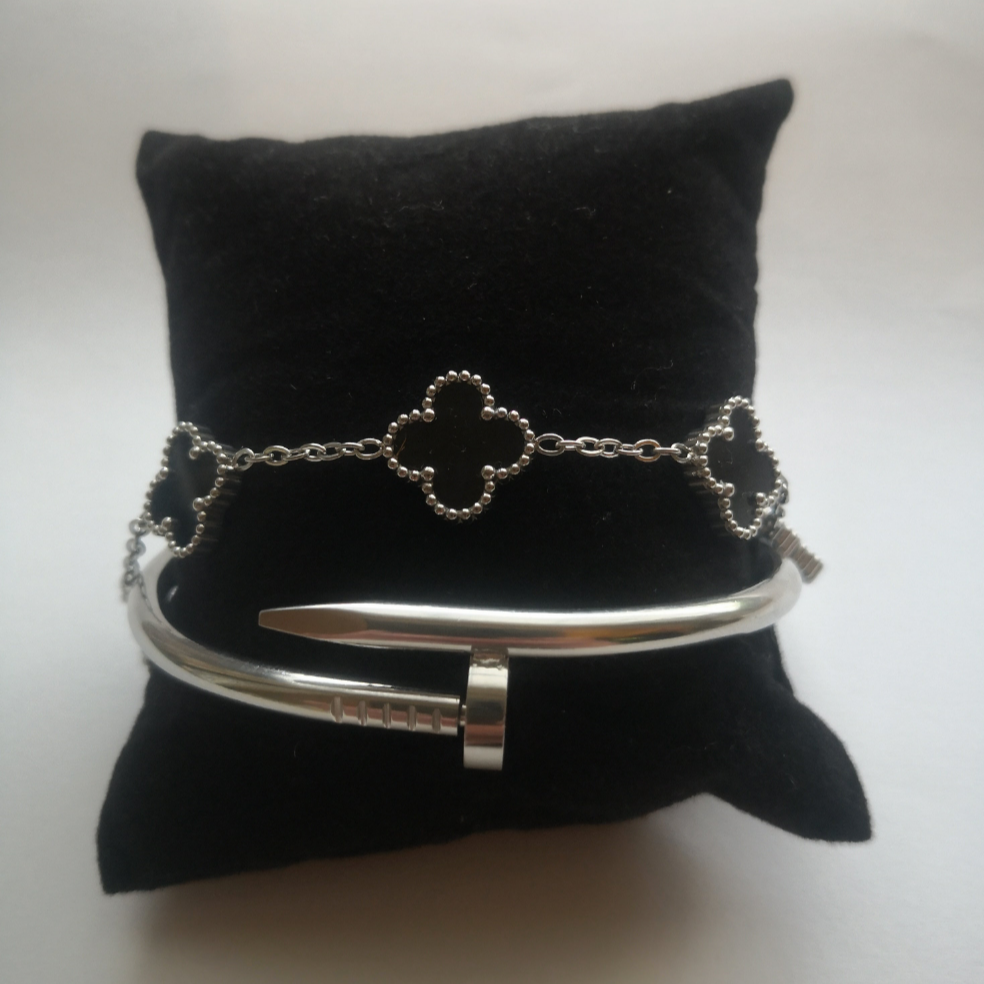 Spijker en Klaver Armbanden Zilver en Zwart - Intero Sieraden