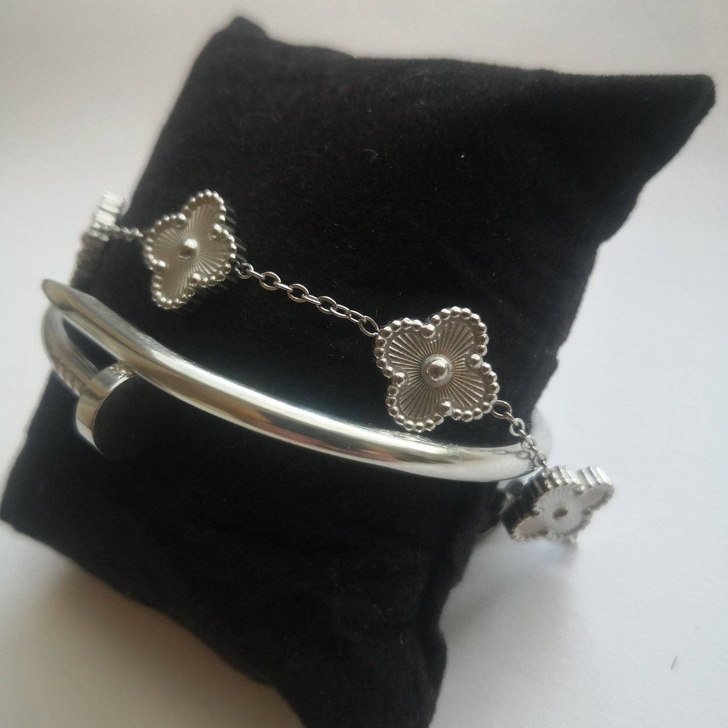 Spijker en Klaver Armbanden - Zilver - Intero Sieraden