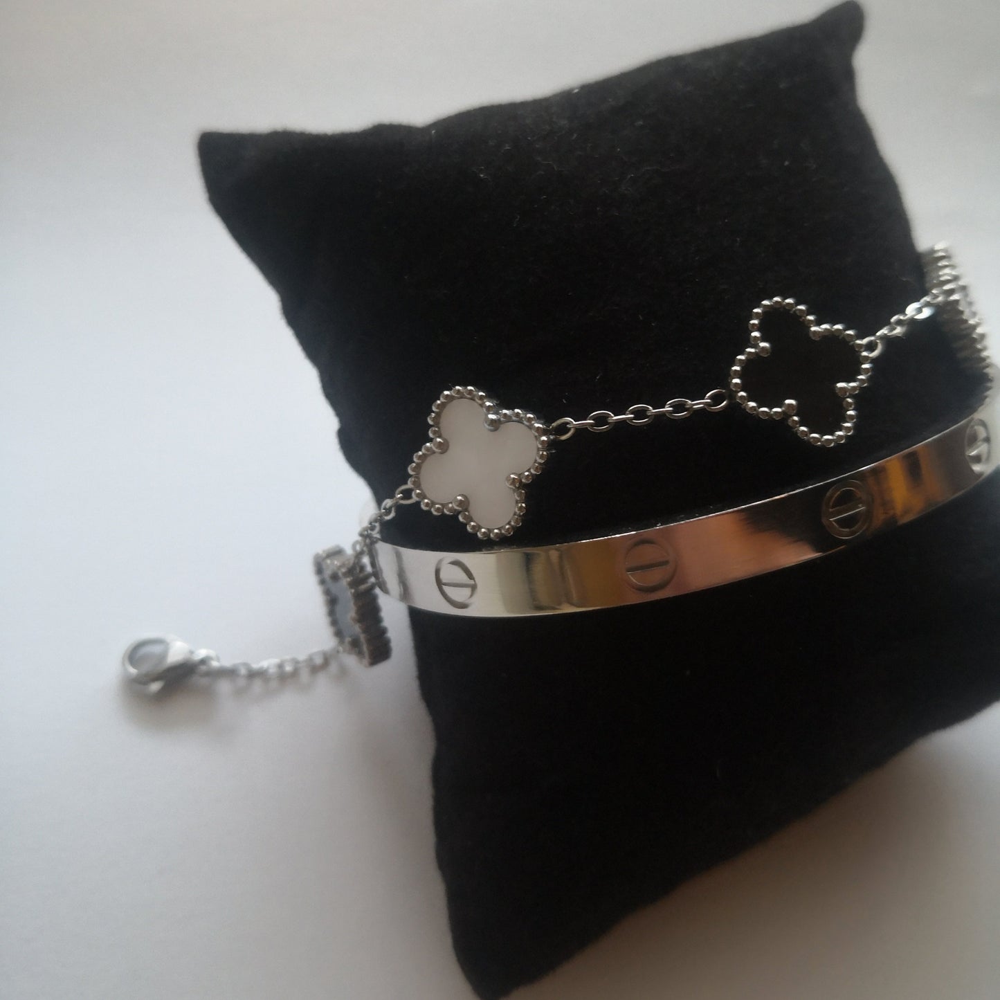 Trendy en Klaver Armbanden - Zilver en Zwart Wit - Intero Sieraden