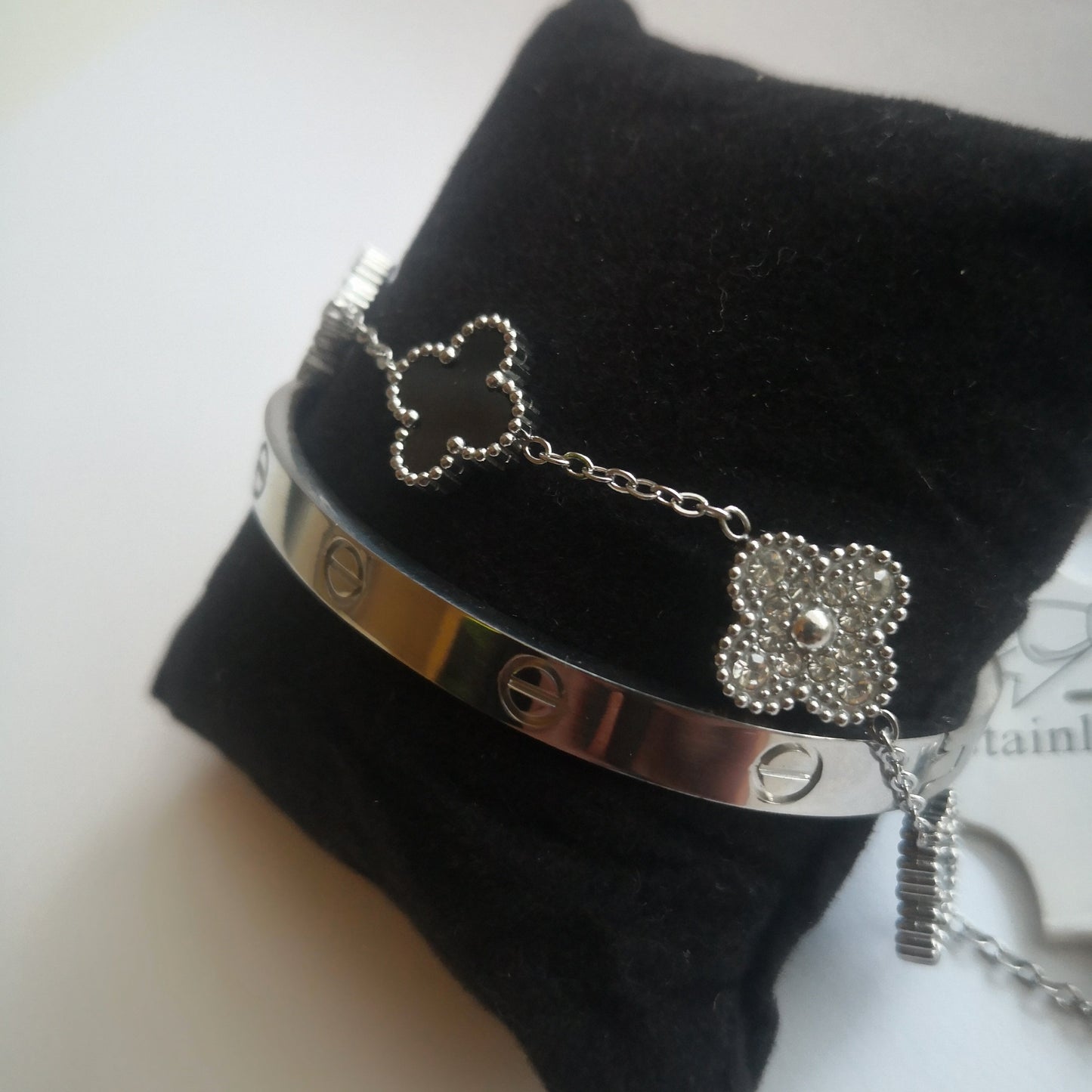 Trendy en Klaver Armbanden Zilver en zwart met Steentjes - Intero Sieraden