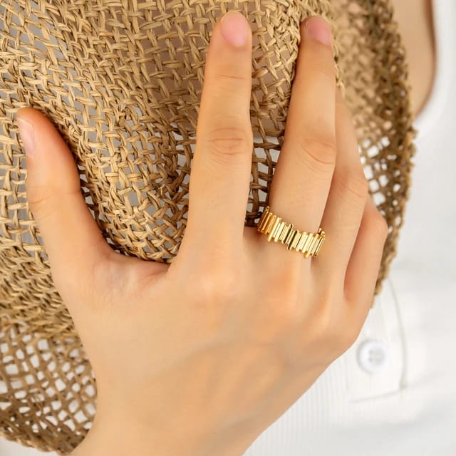 Verticale Elegantie Ring - Intero Sieraden