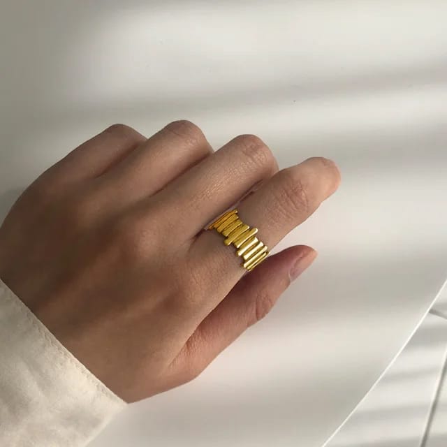 Verticale Elegantie Ring - Intero Sieraden