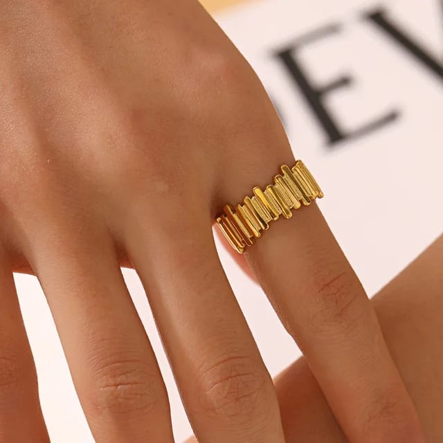 Verticale Elegantie Ring - Intero Sieraden