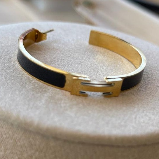 H letter Oorbellen