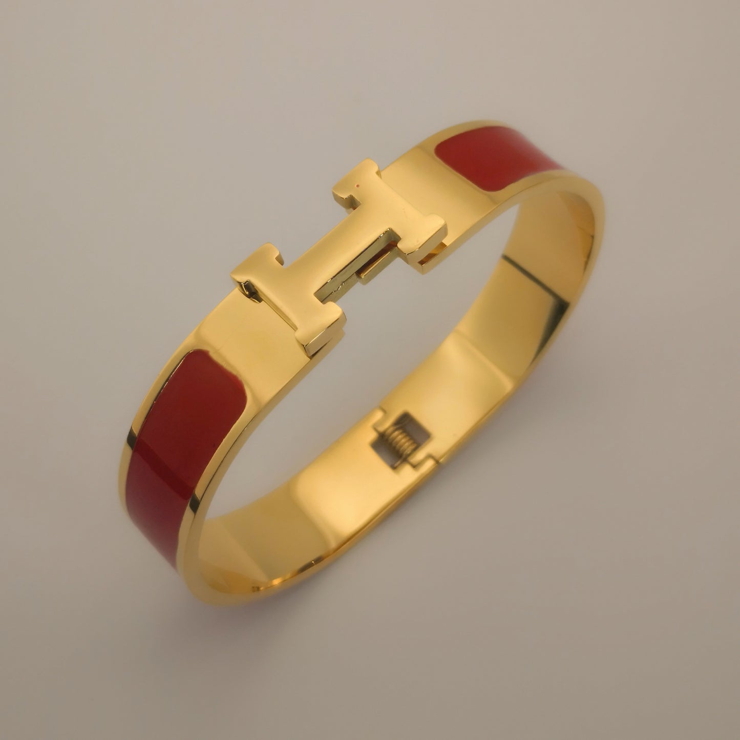 H letter Goudkleurige Armbanden - Intero Sieraden