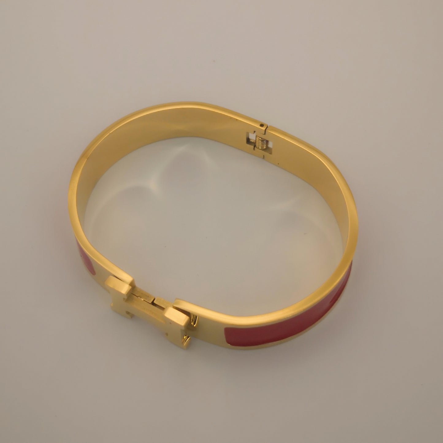 H letter Goudkleurige Armbanden - Intero Sieraden