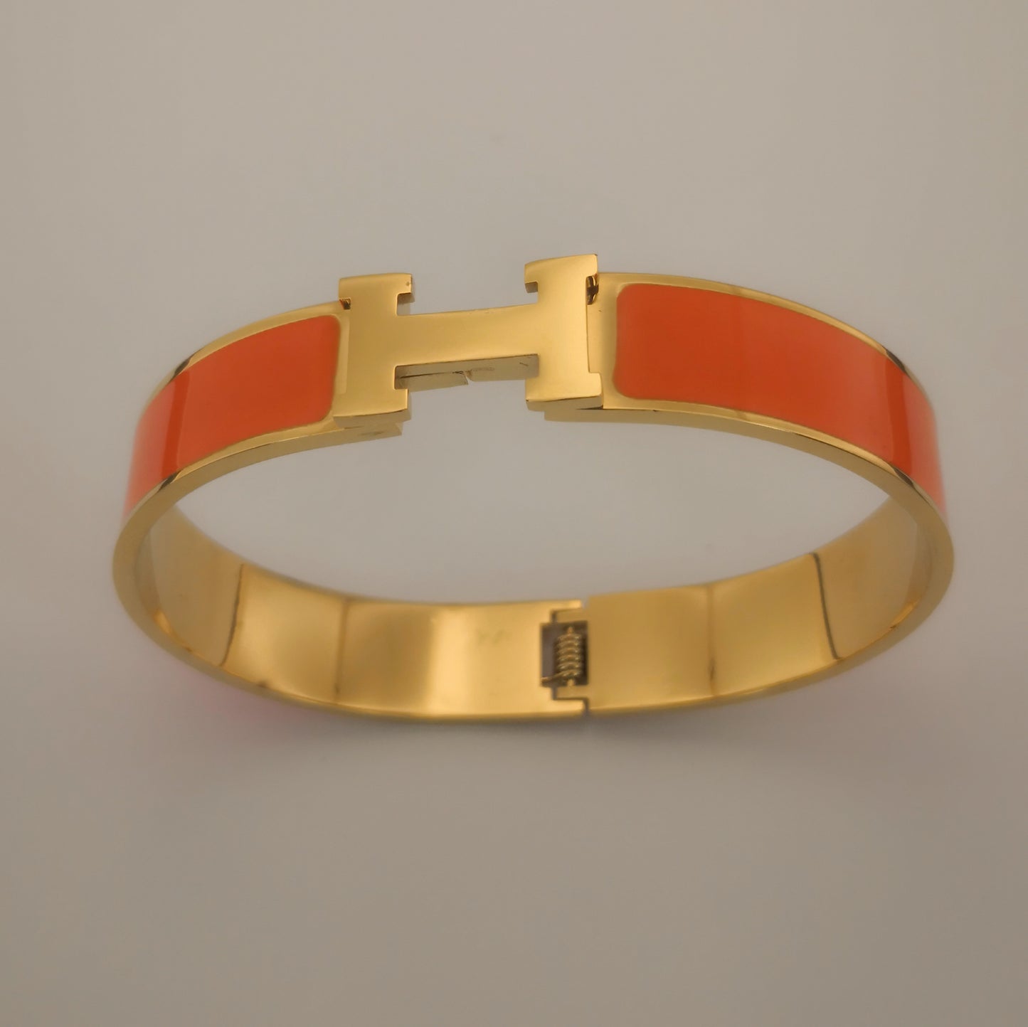 H letter Goudkleurige Armbanden - Intero Sieraden