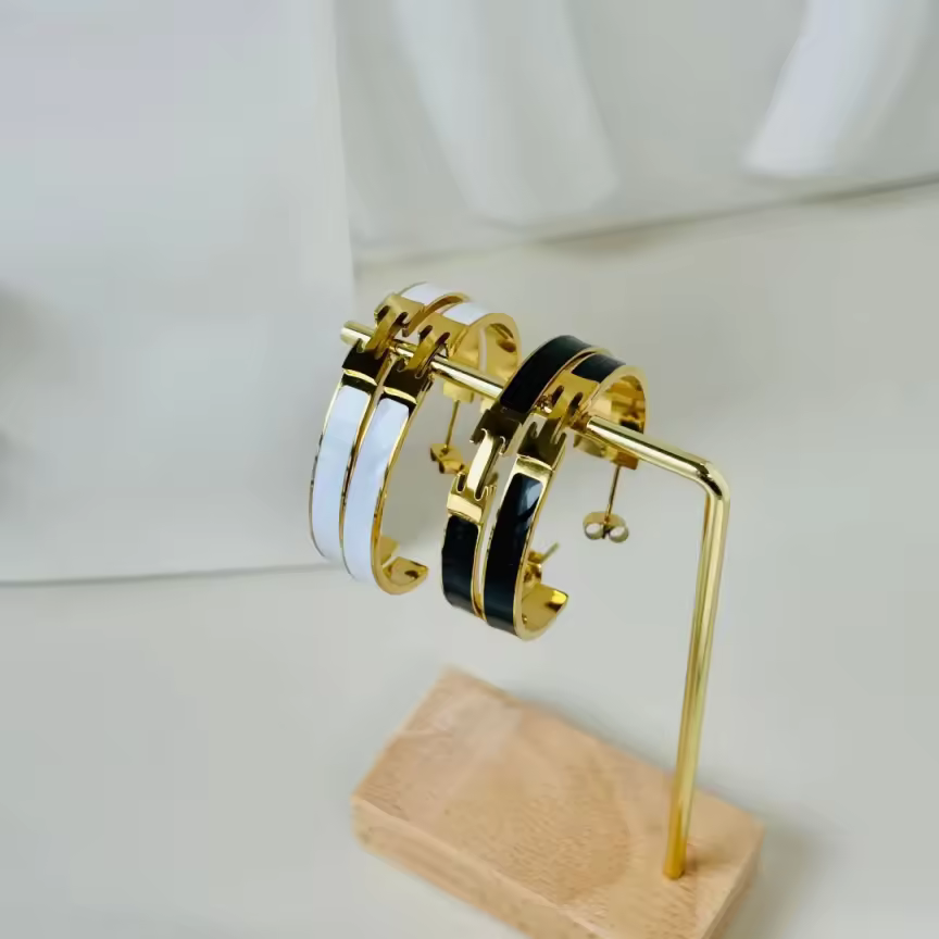 H letter Oorbellen