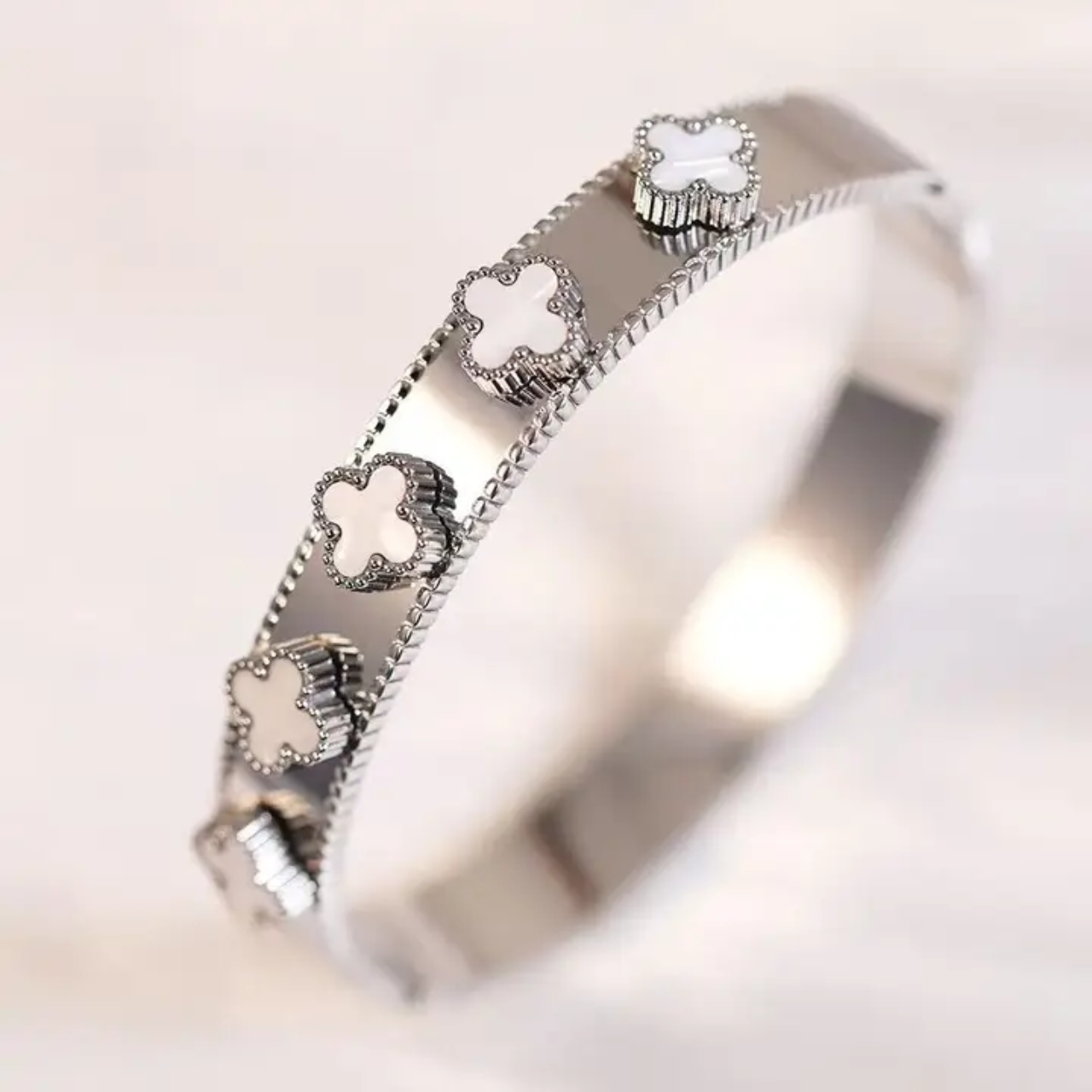 Klavervier Armband van Roestvrij Staal β Waterdicht, Kleurvast & Luxe | Intero Sieraden