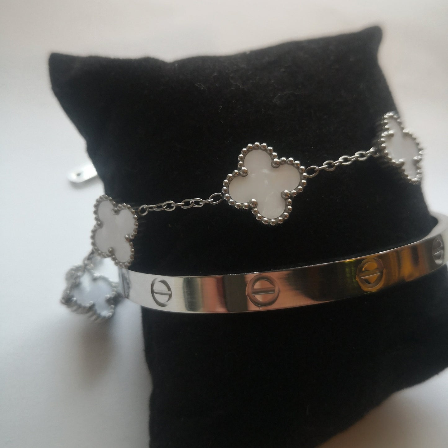 Trendy en Klaver Armbanden Zilver en Wit - Intero Sieraden