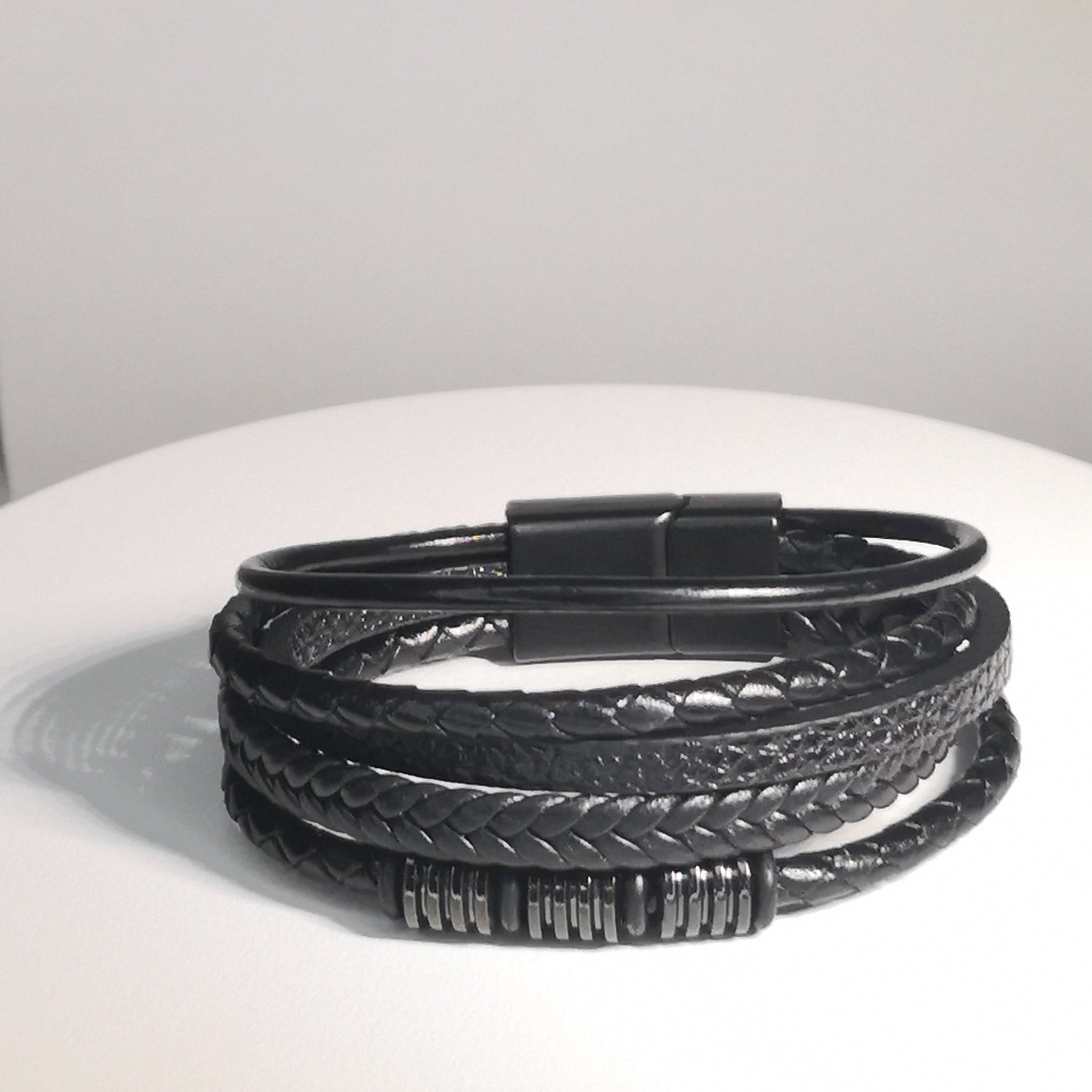 Zwarte Gevlochten Lederen Armband - Intero Sieraden