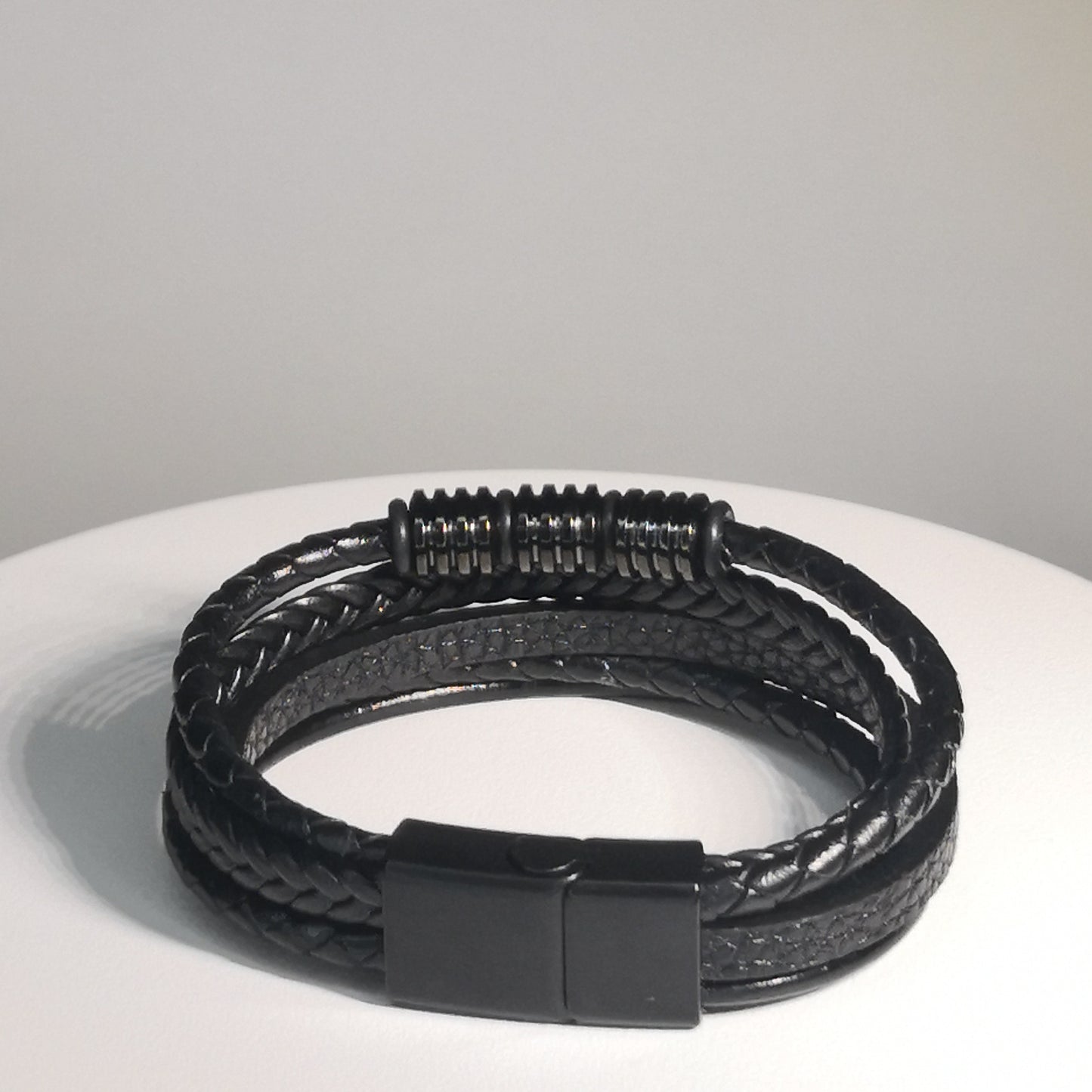 Zwarte Gevlochten Lederen Armband - Intero Sieraden