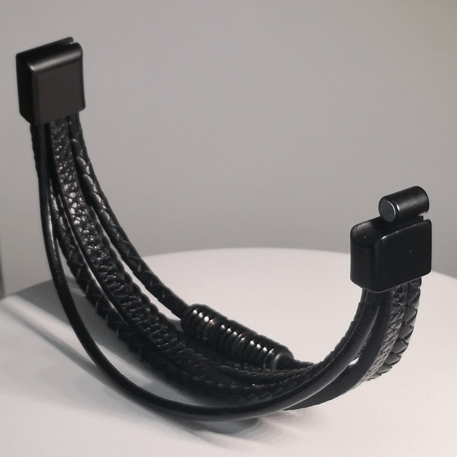 Zwarte Gevlochten Lederen Armband - Intero Sieraden