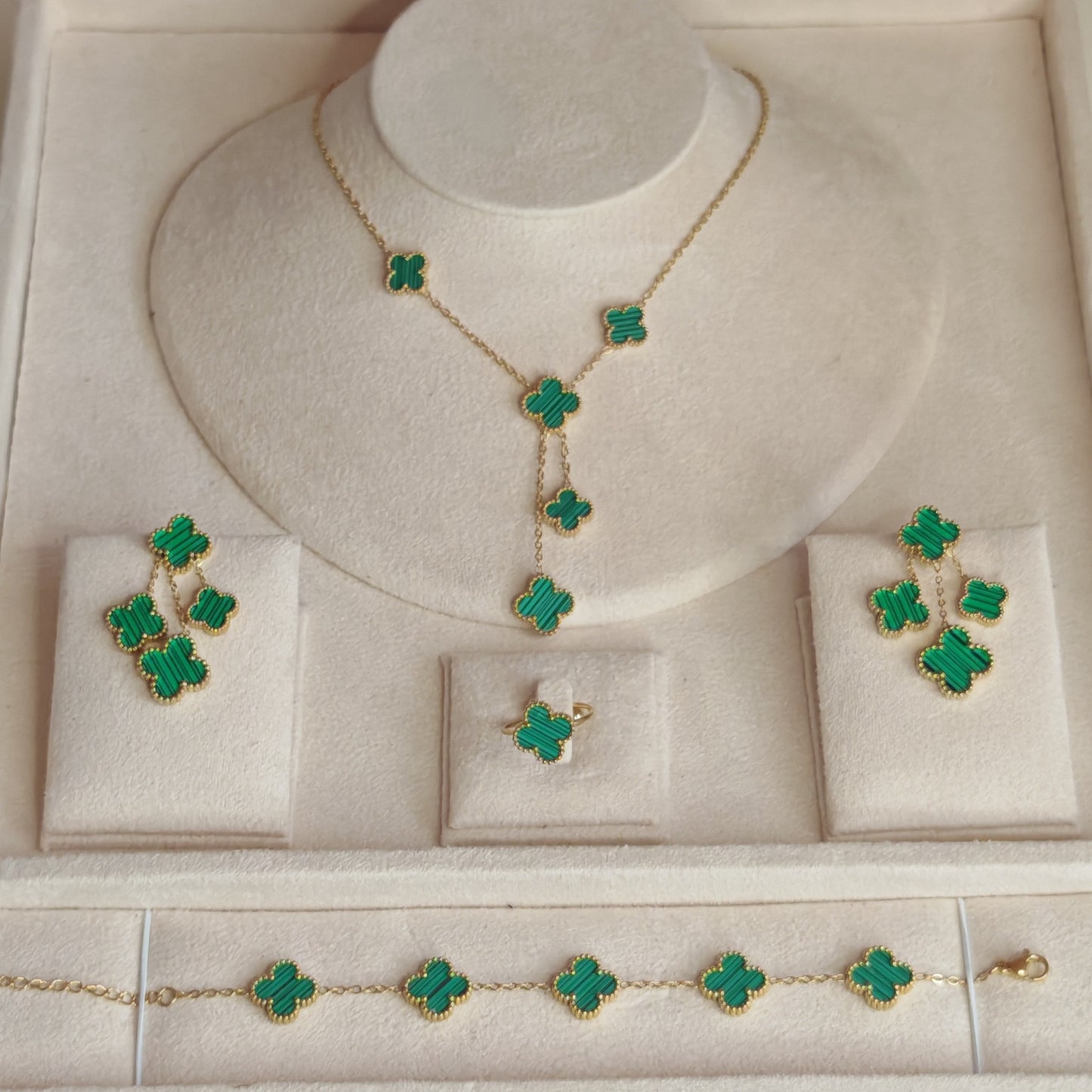 Luxe Sieradenset – Klavervorm | INTERO SIERADEN