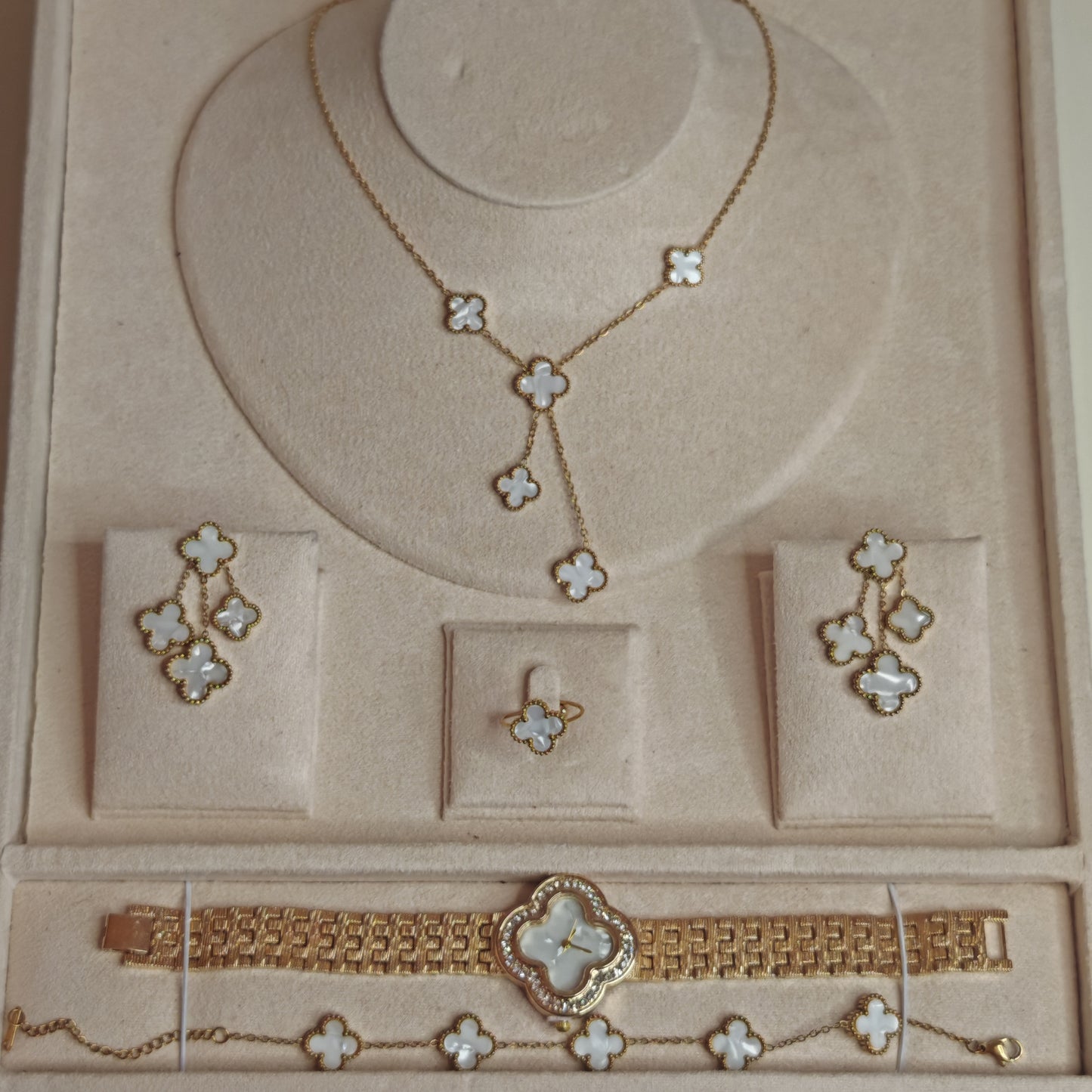 Luxe Sieradenset – Klavervorm | INTERO SIERADEN