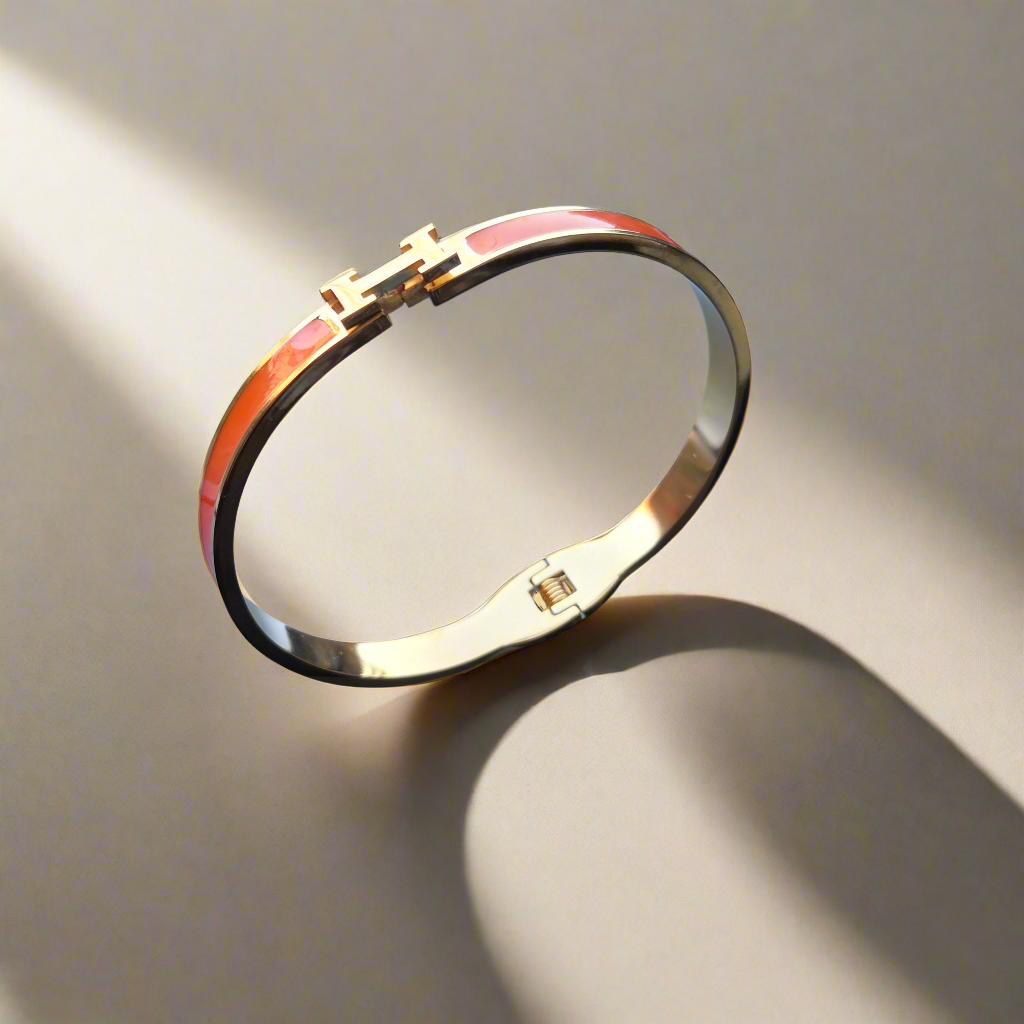 H letter Goudkleurige Armbanden - Dun