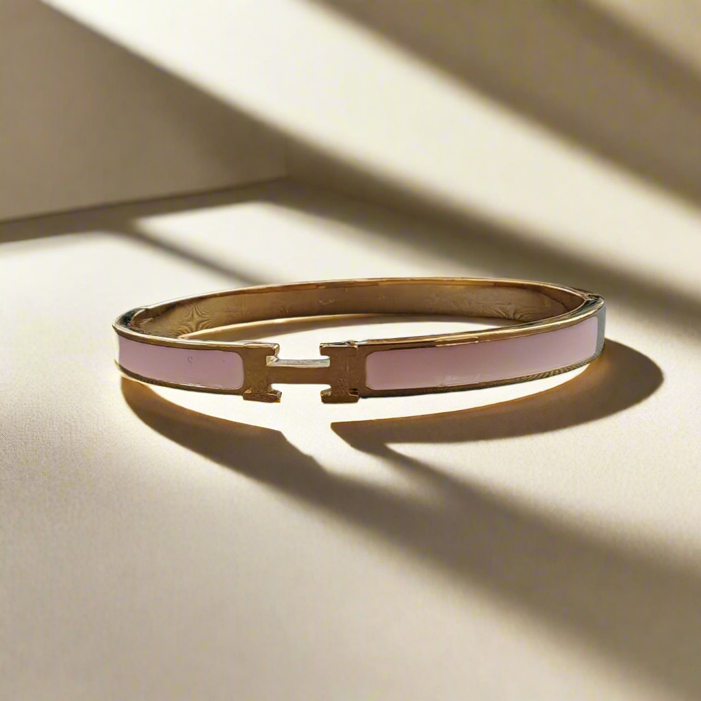 H letter Goudkleurige Armbanden - Dun