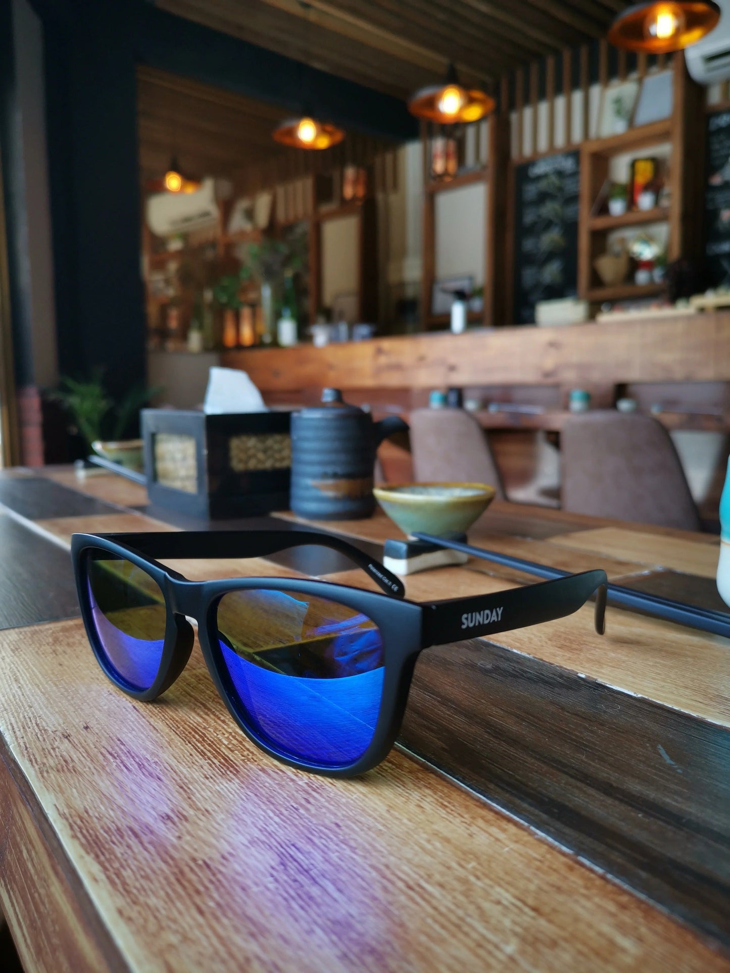 Carbon matte wave