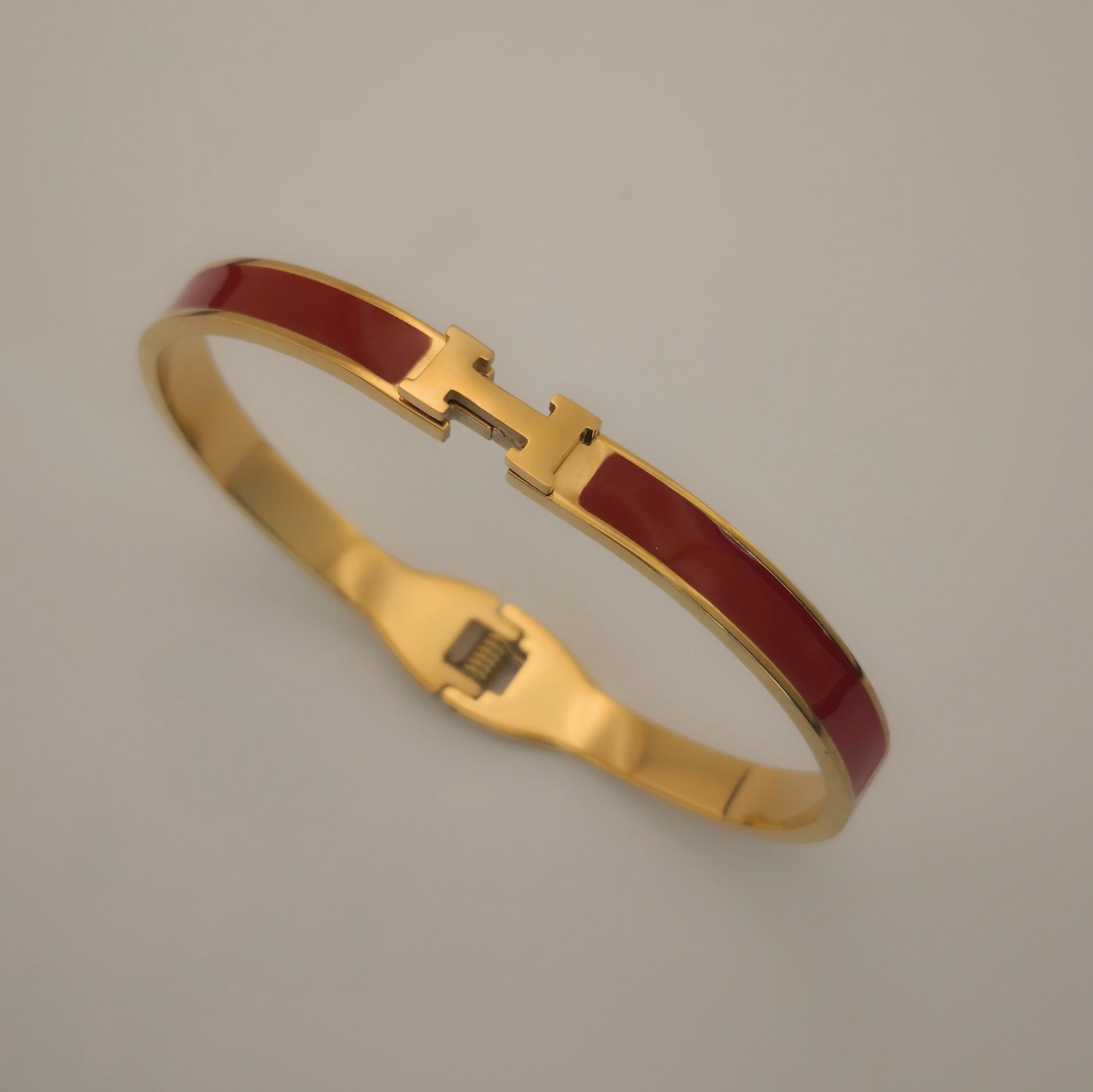 H letter Goudkleurige Armbanden - Dun - Intero Sieraden