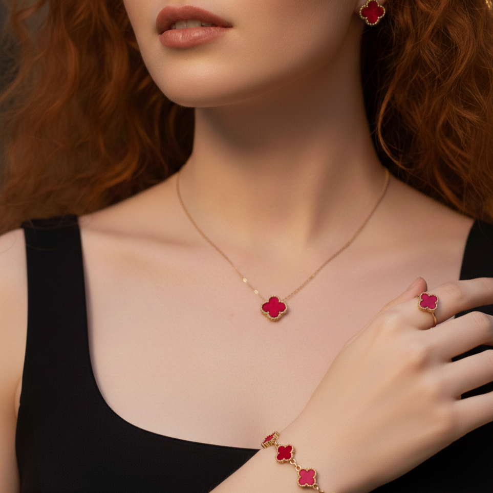 مجموعة مجوهرات البرسيم