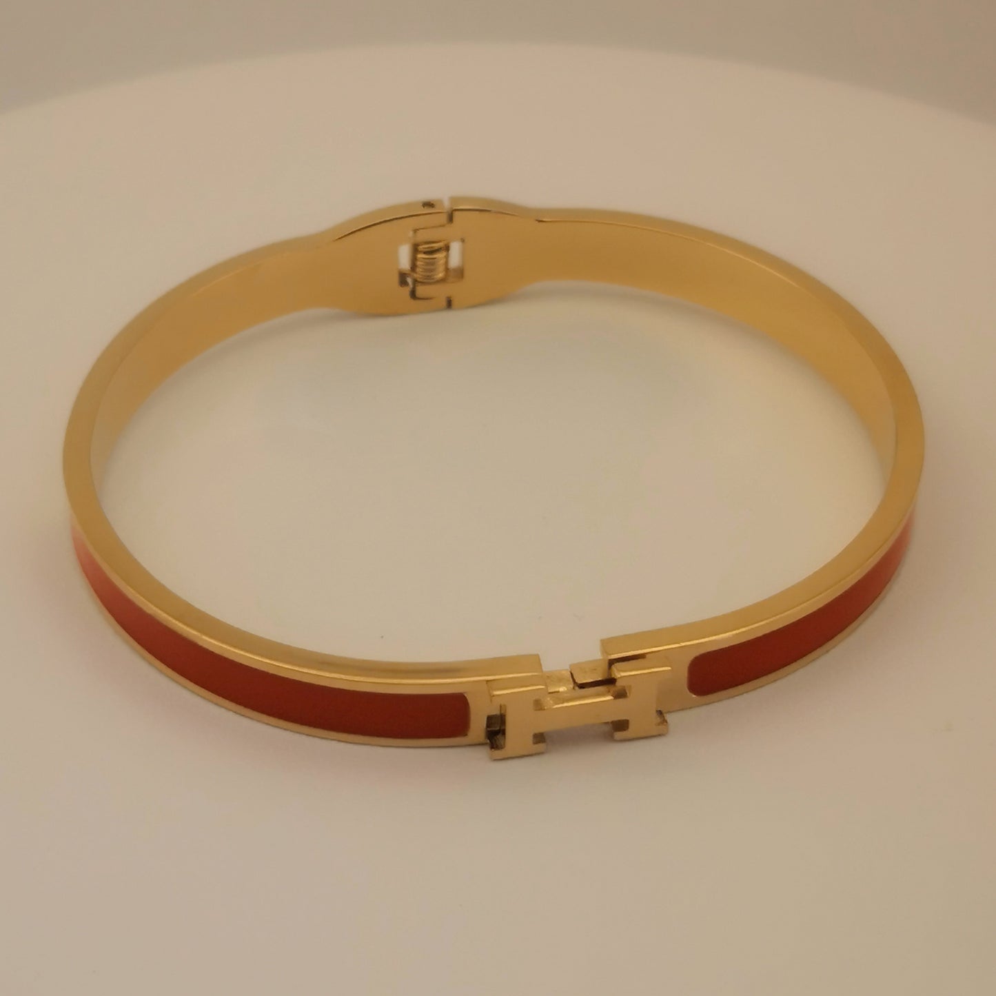 H letter Goudkleurige Armbanden - Dun