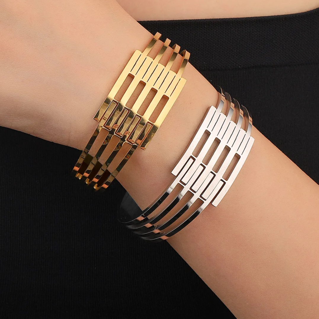 Rooster Bangle Armband