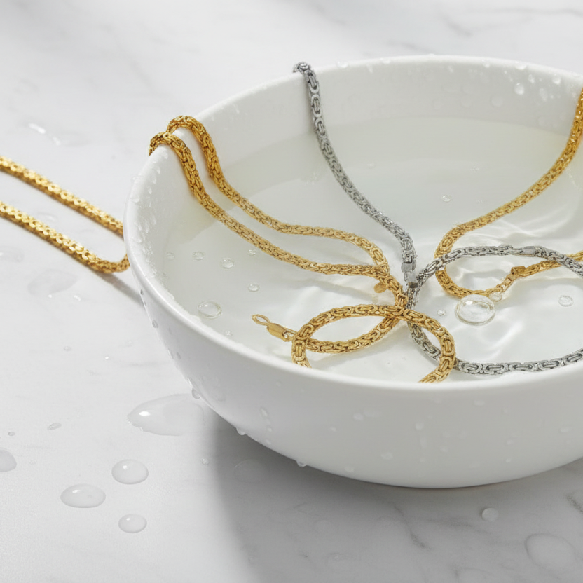 Sets in Water Ceramic Bowl